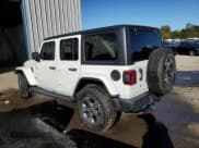 ✅ 2020 Jeep Wrangler Unlimited Sahara • VIN: 1C4HJXEN8LW175305 • Lot: 84807595. Wystawiony na Copart z przebiegiem 60 935 mil. Bezpłatny archiwum sprzedaży aukcyjnych z USA i szczegółowy raport historii pojazdu na DreamBid. Zdjęcie 2.
