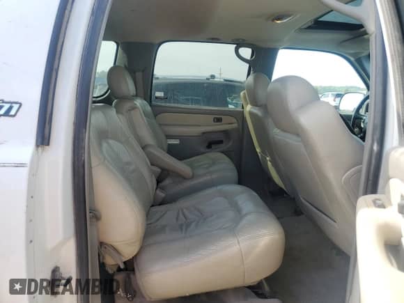2002 Chevrolet Suburban Z71 с VIN 3GNFK16Z12G270537, выставлен на аукционе Copart как лот 69942434 с пробегом 230 581 миль миль и Списание • Salvage title. История ставок и продаж доступна на DreamBid. Изображение 11.