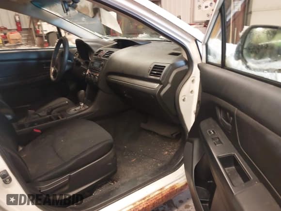 ✅ 2014 Subaru Impreza • VIN: JF1GJAA69EH024137 • Lot: 43840962. Wystawiony na IAAI z przebiegiem 167 236 mil. Bezpłatny archiwum sprzedaży aukcyjnych z USA i szczegółowy raport historii pojazdu na DreamBid. Zdjęcie 5.