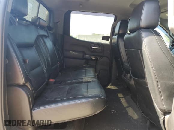 ✅ 2019 Chevrolet Silverado 1500 RST • VIN: 1GCUYEED8KZ373207 • Lot: 59975314. Wystawiony na Copart z przebiegiem 154 717 mil. Bezpłatny archiwum sprzedaży aukcyjnych z USA i szczegółowy raport historii pojazdu na DreamBid. Zdjęcie 10.