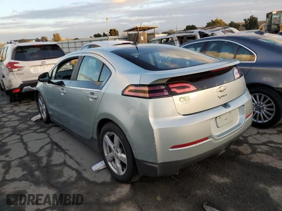 ✅ 2013 Chevrolet Volt • VIN: 1G1RD6E46DU130804 • Lot: 79694893. Wystawiony na Copart z przebiegiem 134 450 mil. Bezpłatny archiwum sprzedaży aukcyjnych z USA i szczegółowy raport historii pojazdu na DreamBid. Zdjęcie 2.