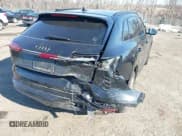 ✅ 2021 Audi e-tron Premium Plus • VIN: WA1LAAGE5MB012022 • Лот: 41458134. Опубликован ранее на IAAI с пробегом 42 137 миль. Бесплатный доступ к архиву аукционных продаж из США и подробный отчёт об истории автомобиля на DreamBid. Изображение 6.