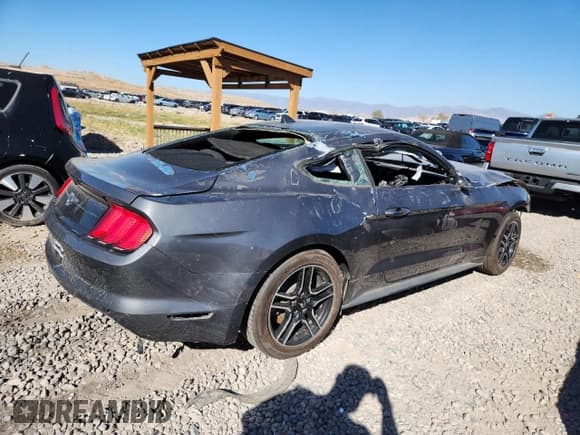 ✅ 2021 Ford Mustang EcoBoost • VIN: 1FA6P8TH6M5107882 • Lot: 80865295. Wystawiony na Copart z przebiegiem Nie podano. Bezpłatny archiwum sprzedaży aukcyjnych z USA i szczegółowy raport historii pojazdu na DreamBid. Zdjęcie 3.