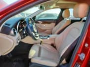 ✅ 2017 Mercedes-Benz C 300 • VIN: 55SWF4JB5HU191121 • Lot: 84738865. Wystawiony na Copart z przebiegiem 81 673 mil. Bezpłatny archiwum sprzedaży aukcyjnych z USA i szczegółowy raport historii pojazdu na DreamBid. Zdjęcie 7.