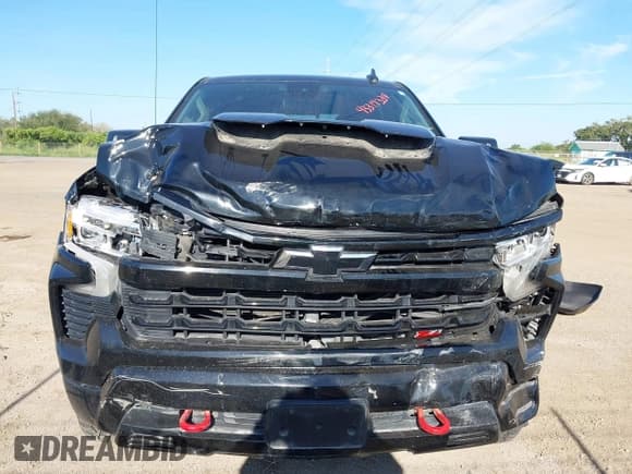 ✅ 2022 Chevrolet Silverado 1500 LT Trail Boss • VIN: 3GCUDFED6NG637224 • Lot: 43317334. Wystawiony na IAAI z przebiegiem 41 714 mil. Bezpłatny archiwum sprzedaży aukcyjnych z USA i szczegółowy raport historii pojazdu na DreamBid. Zdjęcie 12.