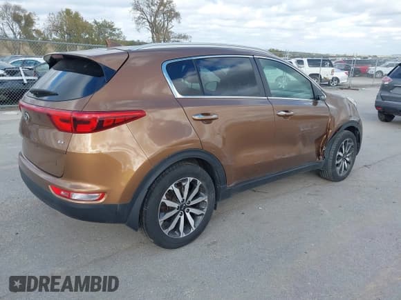 ✅ 2017 Kia Sportage EX • VIN: KNDPN3AC6H7240554 • Lot: 43495207. Listed on IAAI with 86,453 mi. Free auction sales archive from the USA and detailed vehicle history report at DreamBid. Image 4.