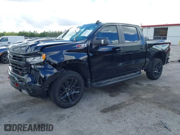 ✅ 2024 Chevrolet Silverado 1500 LT Trail Boss • VIN: 3GCUDFED6RG443282 • Lot: 43393508. Wystawiony na IAAI z przebiegiem 18 110 mil. Bezpłatny archiwum sprzedaży aukcyjnych z USA i szczegółowy raport historii pojazdu na DreamBid. Zdjęcie 17.