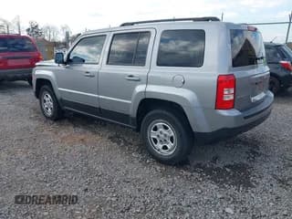 ✅ 2014 Jeep Patriot Sport • VIN: 1C4NJRBB0ED880574 • Лот: 43505140. Опубликован ранее на IAAI с пробегом 171 269 миль. Бесплатный доступ к архиву аукционных продаж из США и подробный отчёт об истории автомобиля на DreamBid. Изображение 3.