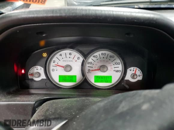 ✅ 2007 Ford Escape Limited • VIN: 1FMCU94137KA41757 • Lot: 85587475. Wystawiony na Copart z przebiegiem 207 084 mil. Bezpłatny archiwum sprzedaży aukcyjnych z USA i szczegółowy raport historii pojazdu na DreamBid. Zdjęcie 9.