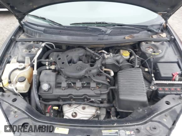 ✅ 2005 Chrysler Sebring Limited • VIN: 1C3EL65R35N516732 • Lot: 43753038. Wystawiony na IAAI z przebiegiem 130 956 mil. Bezpłatny archiwum sprzedaży aukcyjnych z USA i szczegółowy raport historii pojazdu na DreamBid. Zdjęcie 10.