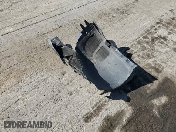 2014 Chevrolet Malibu LS with VIN 1G11B5SL6EF252593, listed as a Copart auction lot 82174745 with 90,767 mi miles and Salvage title. Bid and sale history available at DreamBid. Image 12.