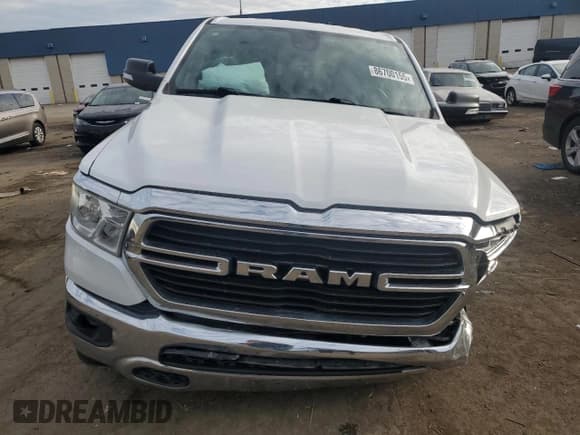 ✅ 2021 Ram 1500 Big Horn • VIN: 1C6RRFFG4MN646193 • Lot: 86700155. Wystawiony na Copart z przebiegiem 40 388 mil. Bezpłatny archiwum sprzedaży aukcyjnych z USA i szczegółowy raport historii pojazdu na DreamBid. Zdjęcie 5.