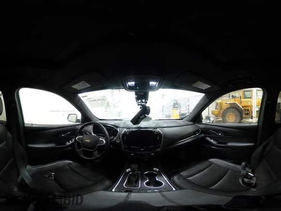 ✅ 2023 Chevrolet Traverse High Country • VIN: 1GNEVNKWXPJ176247 • Lot: 41515012. Wystawiony na IAAI z przebiegiem 69 663 mil. Bezpłatny archiwum sprzedaży aukcyjnych z USA i szczegółowy raport historii pojazdu na DreamBid. Zdjęcie 18.