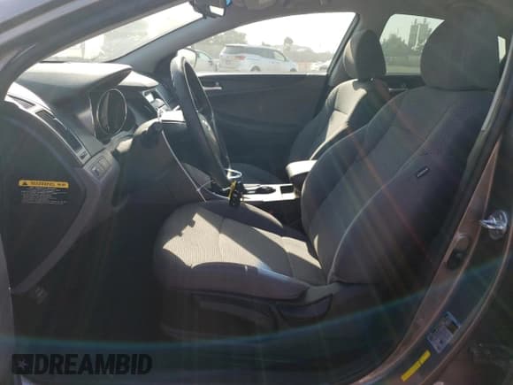 ✅ 2013 Hyundai Sonata GLS • VIN: 5NPEB4ACXDH547799 • Lot: 74823684. Listed on Copart with 121,246 mi. Free auction sales archive from the USA and detailed vehicle history report at DreamBid. Image 7.