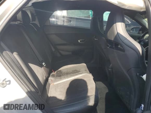 ✅ 2022 Hyundai Elantra • VIN: KMHLW4AK8NU008829 • Lot: 80298245. Listed on Copart with 31,000 mi. Free auction sales archive from the USA and detailed vehicle history report at DreamBid. Image 10.