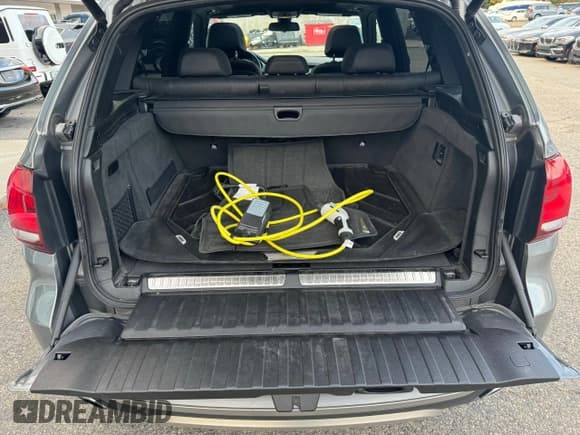 ✅ 2018 BMW X5 xDrive40e • VIN: 5UXKT0C55J0W01301 • Lot: 43422905. Wystawiony na Copart z przebiegiem 138 280 mil. Bezpłatny archiwum sprzedaży aukcyjnych z USA i szczegółowy raport historii pojazdu na DreamBid. Zdjęcie 10.