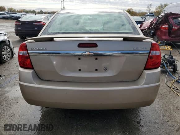 2005 Chevrolet Malibu LS z VIN 1G1ZT54825F274812, wystawiony jako Copart lot #77692784 z przebiegiem 138 306 mil mil oraz Szkoda całkowita • Salvage title. Historia ofert i sprzedaży dostępna na DreamBid. Obrazek 6.