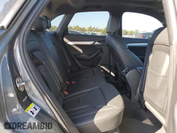 ✅ 2016 Audi Q3 Prestige • VIN: WA1GFCFS5GR000633 • Lot: 89463265. Listed on Copart with 126,781 mi. Free auction sales archive from the USA and detailed vehicle history report at DreamBid. Image 11.