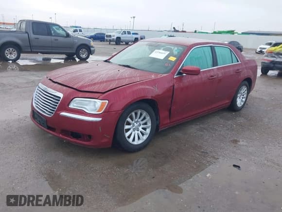 ✅ 2011 Chrysler 300 • VIN: 2C3CA4CG3BH550418 • Lot: 43766651. Listed on IAAI with 139,182 mi. Free auction sales archive from the USA and detailed vehicle history report at DreamBid. Image 2.