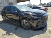 ✅ 2024 Lexus RX 450h+ Luxury • VIN: JTJCJMGA2R2021916 • Lot: 57710955. Wystawiony na Copart z przebiegiem 10 959 mil. Bezpłatny archiwum sprzedaży aukcyjnych z USA i szczegółowy raport historii pojazdu na DreamBid. Zdjęcie 4.