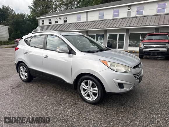 ✅ 2011 Hyundai Tucson Limited • VIN: KM8JUCAC9BU186292 • Лот: 43128800. Опубликован ранее на IAAI с пробегом 191 115 миль. Бесплатный доступ к архиву аукционных продаж из США и подробный отчёт об истории автомобиля на DreamBid. Изображение 1.