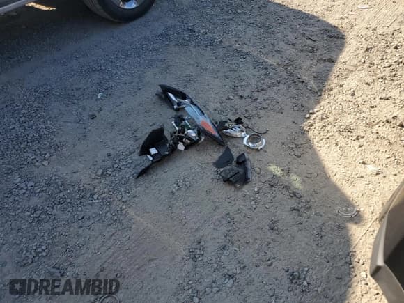 ✅ 2014 Chevrolet Volt • VIN: 1G1RB6E41EU157514 • Lot: 67692204. Wystawiony na Copart z przebiegiem 92 434 mil. Bezpłatny archiwum sprzedaży aukcyjnych z USA i szczegółowy raport historii pojazdu na DreamBid. Zdjęcie 12.