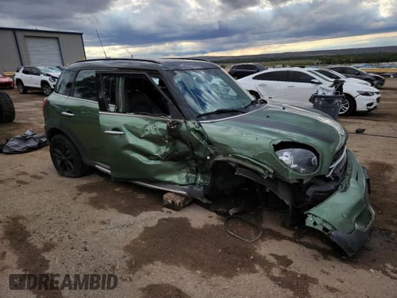 ✅ 2016 MINI Countryman S • VIN: WMWZC5C54GWU21680 • Лот: 83752325. Опубликован ранее на Copart с пробегом 92 888 миль. Бесплатный доступ к архиву аукционных продаж из США и подробный отчёт об истории автомобиля на DreamBid. Изображение 4.