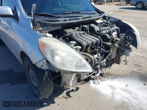 ✅ 2013 Nissan Versa S Plus • VIN: 3N1CN7AP0DL881295 • Lot: 42474410. Wystawiony na IAAI z przebiegiem 158 349 mil. Bezpłatny archiwum sprzedaży aukcyjnych z USA i szczegółowy raport historii pojazdu na DreamBid. Zdjęcie 18.