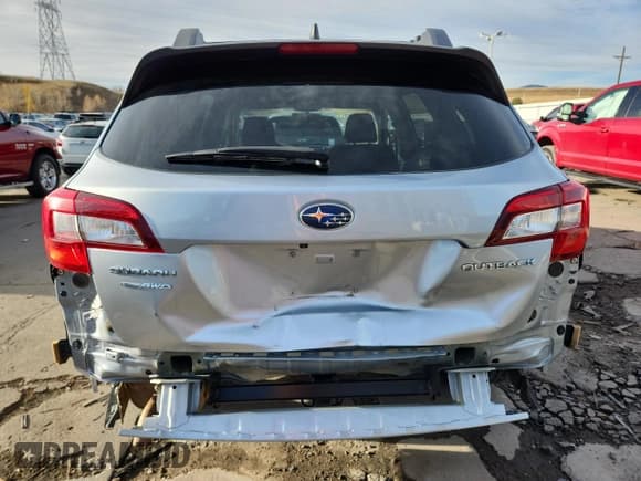 ✅ 2018 Subaru Outback Premium • VIN: 4S4BSACC5J3312017 • Lot: 91660825. Listed on Copart with 102,798 mi. Free auction sales archive from the USA and detailed vehicle history report at DreamBid. Image 6.