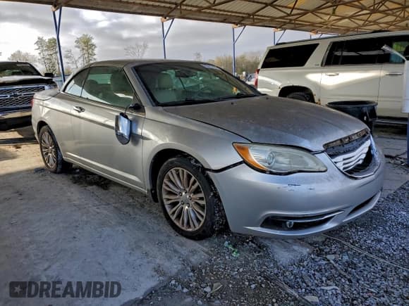 ✅ 2011 Chrysler 200 Limited • VIN: 1C3BC7EG1BN560666 • Лот: 95310485. Опубликован ранее на Copart с пробегом 60 499 миль. Бесплатный доступ к архиву аукционных продаж из США и подробный отчёт об истории автомобиля на DreamBid. Изображение 4.