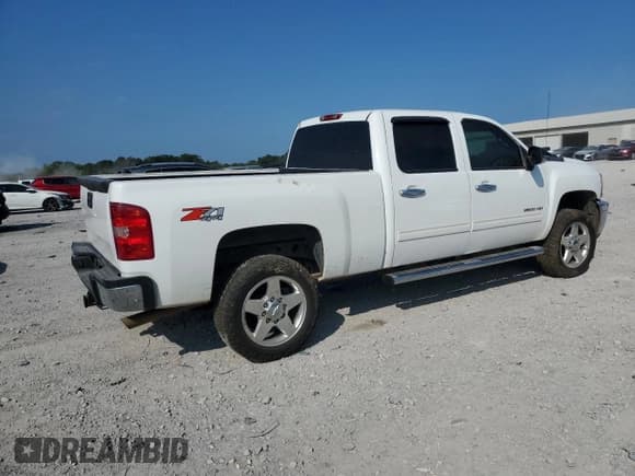 ✅ 2012 Chevrolet Silverado 2500HD LT • VIN: 1GC1KXCG3CF161640 • Лот: 69408605. Опубликован ранее на Copart с пробегом 214 815 миль. Бесплатный доступ к архиву аукционных продаж из США и подробный отчёт об истории автомобиля на DreamBid. Изображение 3.