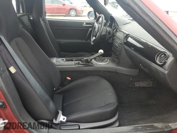 ✅ 2006 Mazda MX-5 Miata Sport • VIN: JM1NC25F960101438 • Лот: 64383625. Опубликован ранее на Copart с пробегом 75 330 миль. Бесплатный доступ к архиву аукционных продаж из США и подробный отчёт об истории автомобиля на DreamBid. Изображение 10.