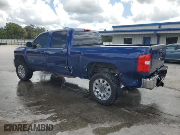 ✅ 2013 Chevrolet Silverado 2500HD LT • VIN: 1GC1KXC85DF237448 • Lot: 66804235. Wystawiony na Copart z przebiegiem 201 650 mil. Bezpłatny archiwum sprzedaży aukcyjnych z USA i szczegółowy raport historii pojazdu na DreamBid. Zdjęcie 2.