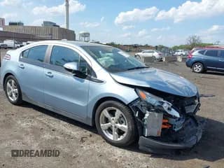 ✅ 2015 Chevrolet Volt • VIN: 1G1RD6E48FU109553 • Lot: 42181054. Wystawiony na IAAI z przebiegiem 53 113 mil. Bezpłatny archiwum sprzedaży aukcyjnych z USA i szczegółowy raport historii pojazdu na DreamBid. Zdjęcie 1.
