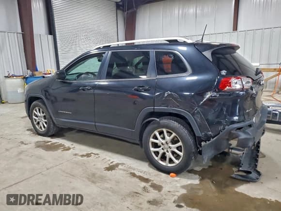 ✅ 2016 Jeep Cherokee Latitude • VIN: 1C4PJMCB9GW332896 • Лот: 93780435. Опубликован ранее на Copart с пробегом 81 186 миль. Бесплатный доступ к архиву аукционных продаж из США и подробный отчёт об истории автомобиля на DreamBid. Изображение 2.