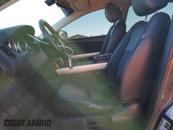 ✅ 2014 Mazda CX-9 Grand Touring • VIN: JM3TB2DV7E0443981 • Lot: 87486125. Wystawiony na Copart z przebiegiem 143 586 mil. Bezpłatny archiwum sprzedaży aukcyjnych z USA i szczegółowy raport historii pojazdu na DreamBid. Zdjęcie 7.