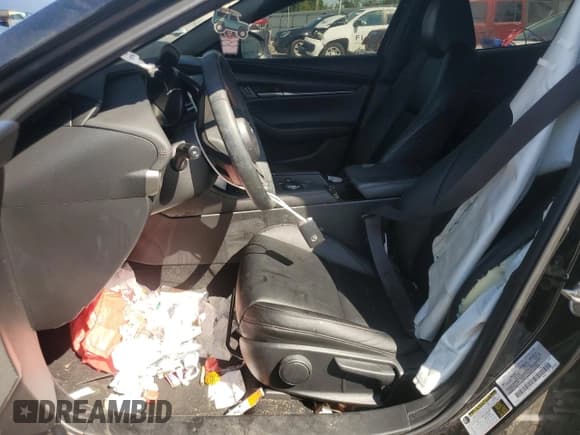 ✅ 2021 Mazda 3 Select • VIN: JM1BPBKL7M1319239 • Lot: 84627435. Listed on Copart with 133,008 mi. Free auction sales archive from the USA and detailed vehicle history report at DreamBid. Image 7.