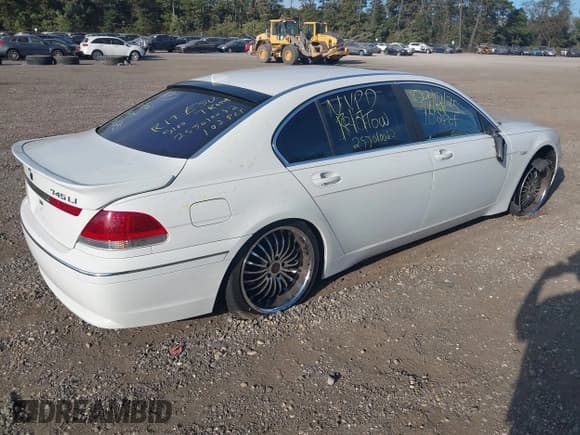 ✅ 2003 BMW 7 Series 745Li • VIN: WBAGN63403DR08363 • Lot: 43406332. Listed on IAAI with Not provided. Free auction sales archive from the USA and detailed vehicle history report at DreamBid. Image 4.