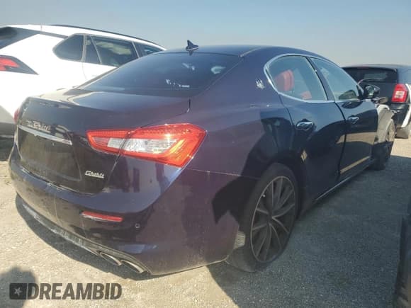 ✅ 2019 Maserati Ghibli S Q4 GranLusso • VIN: ZAM57YTLXK1314852 • Лот: 74938993. Опубликован ранее на Copart с пробегом Не указан. Бесплатный доступ к архиву аукционных продаж из США и подробный отчёт об истории автомобиля на DreamBid. Изображение 3.