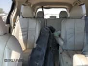 ✅ 2012 Toyota Sienna XLE • VIN: 5TDDK3DC6CS042174 • Лот: 67388745. Опубликован ранее на Copart с пробегом Не указан. Бесплатный доступ к архиву аукционных продаж из США и подробный отчёт об истории автомобиля на DreamBid. Изображение 10.