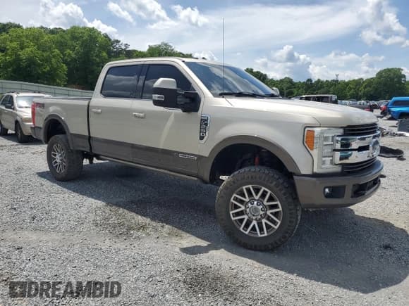 ✅ 2017 Ford F-250 • VIN: NCS107899 • Lot: 56418795. Listed on Copart with 182,377 mi. Free auction sales archive from the USA and detailed vehicle history report at DreamBid. Image 4.