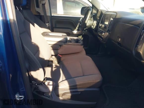 ✅ 2018 Chevrolet Silverado 1500 LT • VIN: 3GCPCREH2JG229558 • Лот: 43643813. Опубликован ранее на IAAI с пробегом 126 746 миль. Бесплатный доступ к архиву аукционных продаж из США и подробный отчёт об истории автомобиля на DreamBid. Изображение 5.