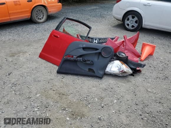 ✅ 2010 Honda Fit Sport • VIN: JHMGE8H43AC040660 • Lot: 61591785. Wystawiony na Copart z przebiegiem 60 170 mil. Bezpłatny archiwum sprzedaży aukcyjnych z USA i szczegółowy raport historii pojazdu na DreamBid. Zdjęcie 13.