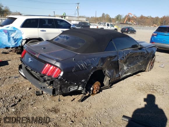 ✅ 2017 Ford Mustang EcoBoost Premium • VIN: 1FATP8UHXH5334242 • Lot: 90137145. Listed on Copart with 72,393 mi. Free auction sales archive from the USA and detailed vehicle history report at DreamBid. Image 3.