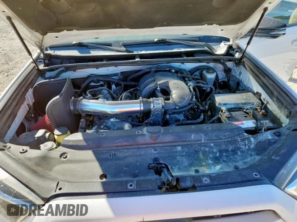 ✅ 2016 Toyota 4Runner SR5 • VIN: JTEZU5JR8G5110051 • Лот: 90890095. Опубликован ранее на Copart с пробегом 131 587 миль. Бесплатный доступ к архиву аукционных продаж из США и подробный отчёт об истории автомобиля на DreamBid. Изображение 12.