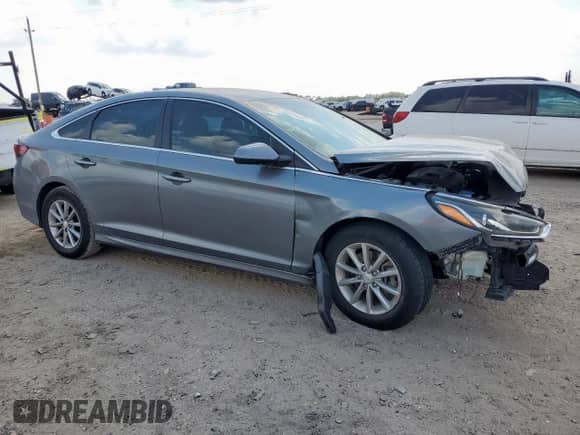 2018 Hyundai Sonata SE с VIN 5NPE24AF1JH673555, выставлен на аукционе Copart как лот 80585255 с пробегом Не указан миль и Списание • Salvage title. История ставок и продаж доступна на DreamBid. Изображение 4.