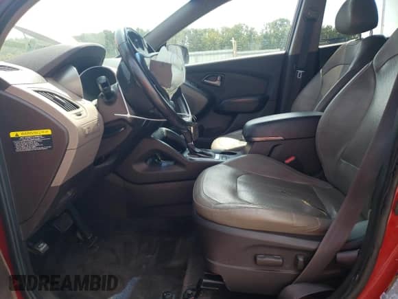 2014 Hyundai Tucson SE z VIN KM8JU3AG0EU917408, wystawiony jako Copart lot #80130415 z przebiegiem 279 555 mil mil oraz Szkoda całkowita • Salvage title. Historia ofert i sprzedaży dostępna na DreamBid. Obrazek 7.