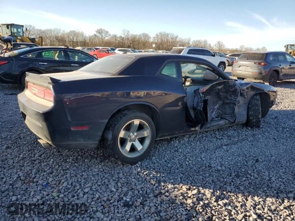 ✅ 2012 Dodge Challenger SXT • VIN: 2C3CDYAG0CH180225 • Lot: 48009485. Wystawiony na Copart z przebiegiem Nie podano. Bezpłatny archiwum sprzedaży aukcyjnych z USA i szczegółowy raport historii pojazdu na DreamBid. Zdjęcie 3.