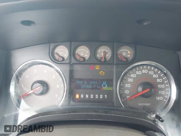 ✅ 2010 Ford F-150 XL • VIN: 1FTFX1EV7AKA59911 • Lot: 43394648. Listed on IAAI with 257,030 mi. Free auction sales archive from the USA and detailed vehicle history report at DreamBid. Image 7.