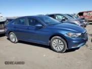 ✅ 2020 Volkswagen Jetta S • VIN: 3VWC57BU0LM083273 • Lot: 48065065. Wystawiony na Copart z przebiegiem 59 665 mil. Bezpłatny archiwum sprzedaży aukcyjnych z USA i szczegółowy raport historii pojazdu na DreamBid. Zdjęcie 4.